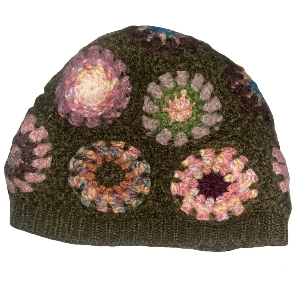 Lucky Brand Beanie Flower KNIT hand Crochet Hat Wool Blend Y2k indie boho retro